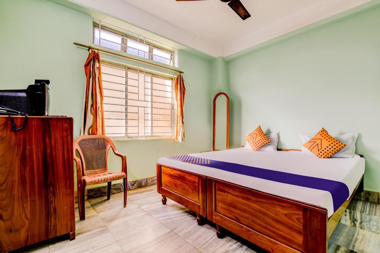 Oyo 63538 Hotel Lotus 1 Khanapara Екстер'єр фото