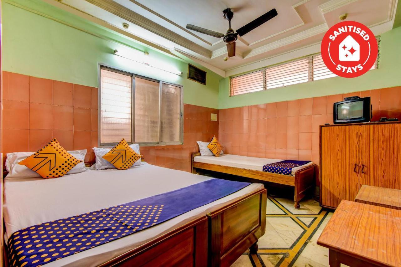 Oyo 63538 Hotel Lotus 1 Khanapara Екстер'єр фото